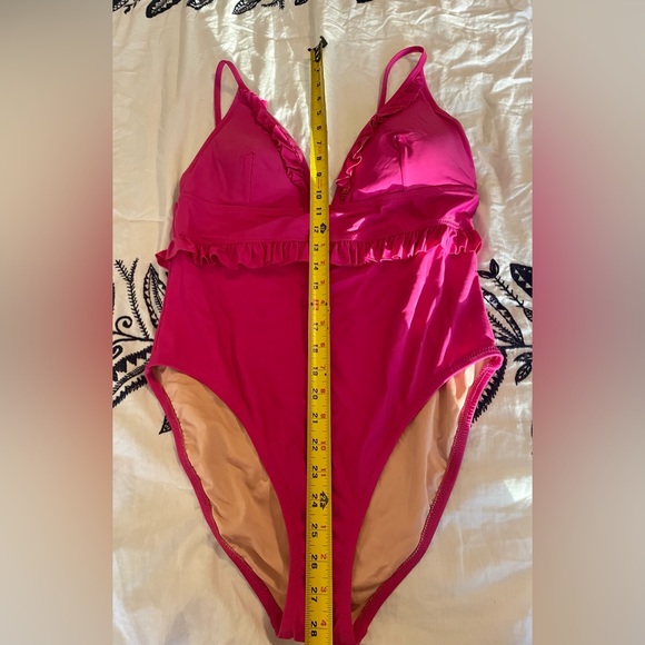 J.Crew one piece hot pink Swimsuit 💝 NWT 💝 - Picture 9 of 11